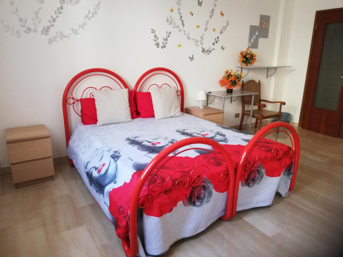 Bedroom 4, Casa 21, Ferrara