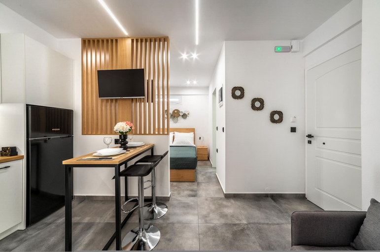 Room 5, Eirini & Nicol Studio by Cretanhouses, Crete