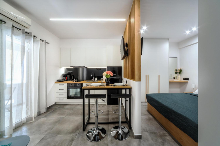 2, Eirini & Nicol Studios, Crete