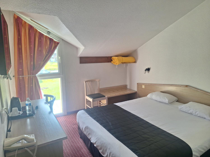 Bedroom, Hotel le Foron, Haute-Savoie