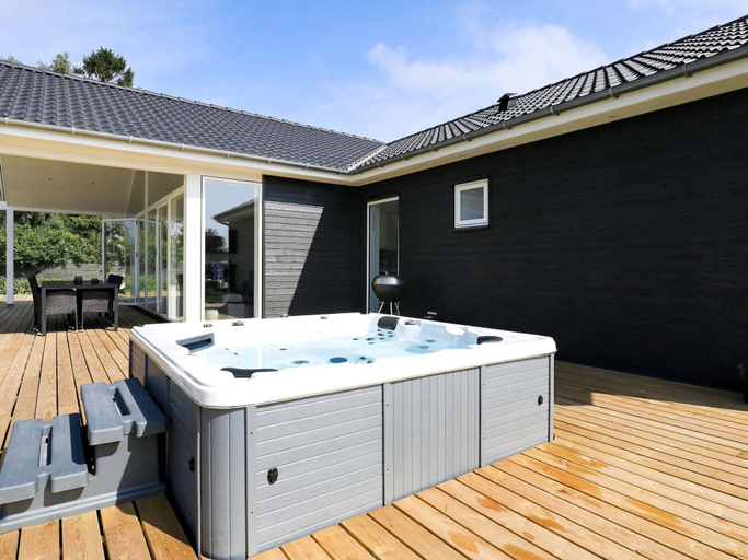 Bathroom 3, 4 Star Holiday Home in Vaeggerlose, Guldborgsund