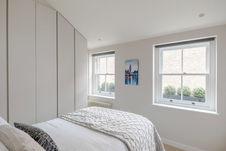 Room 2, The Tranquil Den - Regent's Park - by Frankie Says, London