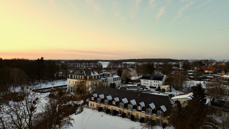 Others 4, THERESET Schloss Groß Plasten, Mecklenburgische Seenplatte