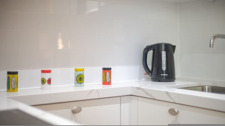 Room 4, Quirky Hampstead Flat RH6, London