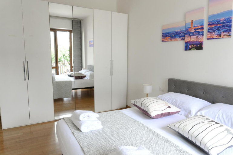 Bedroom 2, Belfiore apartment, Florence
