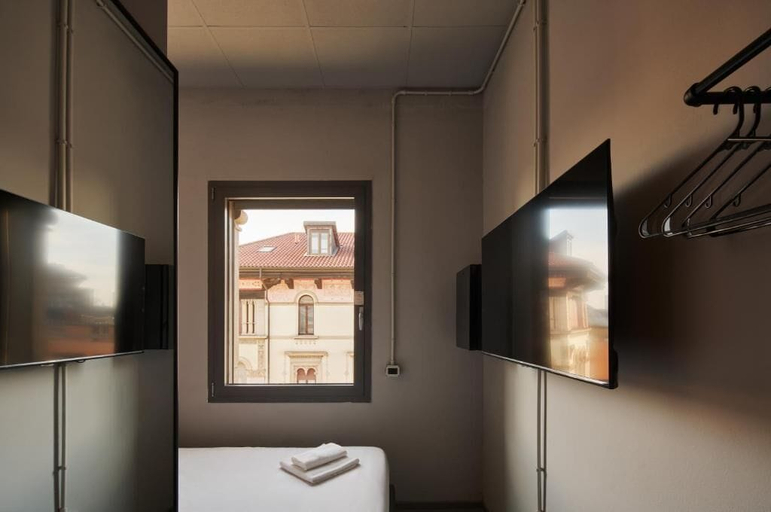 Room 2, Hotello Padova, Padua