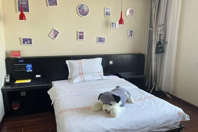 Bedroom 3, Lemon Hotel (Karamay Dushanzi), Karamay
