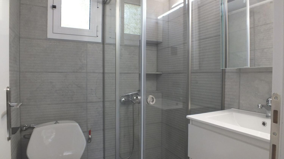 Bathroom 4, Sani Diamond by Luxlikehome, Central Macedonia