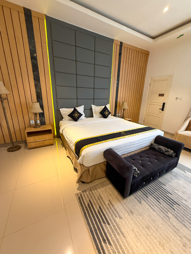 bedroom 14