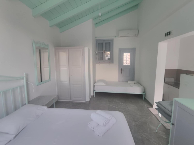 Bedroom 2, Marea Studios, South Aegean