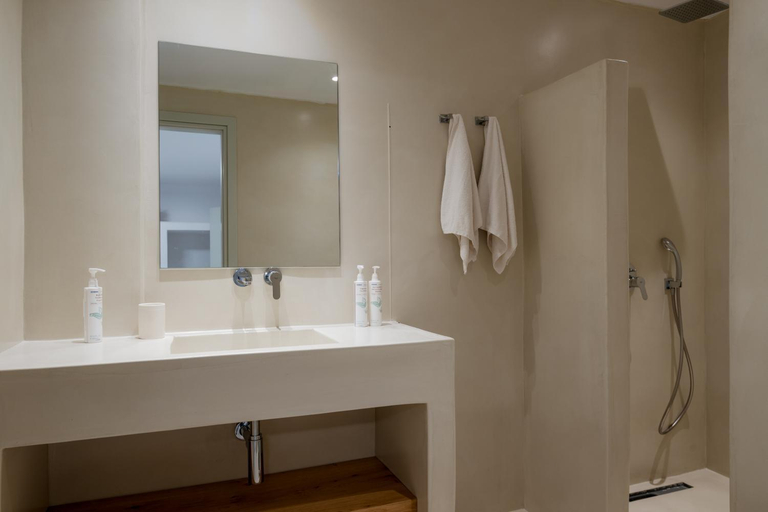 Bathroom 3, White Cliff Villas Paros, South Aegean