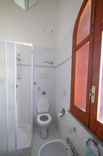 Bathroom 3, Il Rifugio Del Templare, Messina