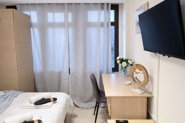 Room 4, Bright Studio w Balcony - Near Thessaloniki Center, Central Macedonia