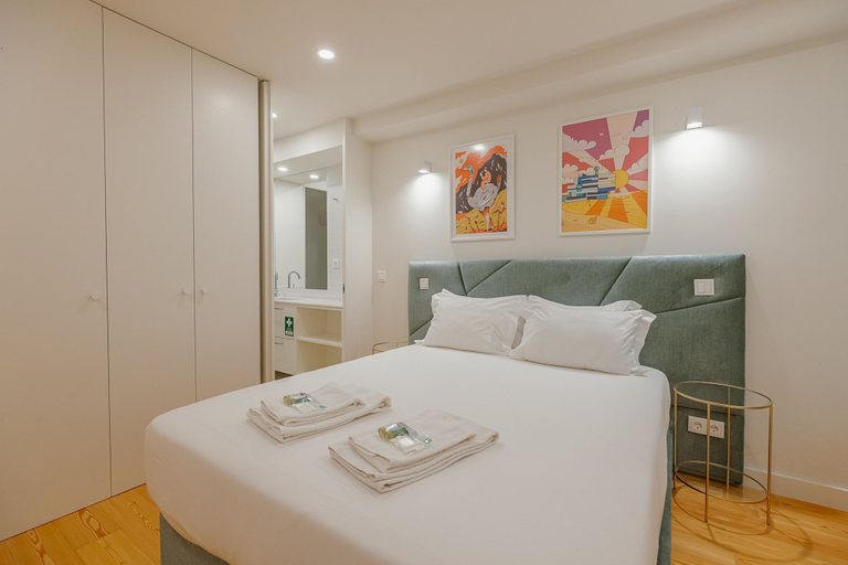 Room 3, Boavista Duplex With Balcony by Vacationy, Porto