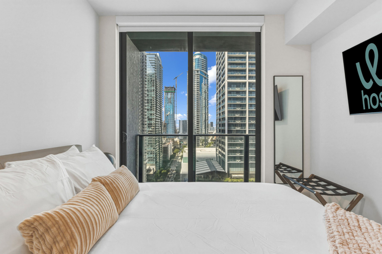 Room 4, Downtown Condo First, Miami-Dade