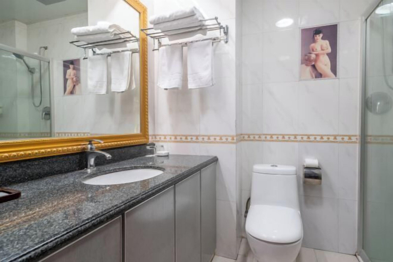 Bathroom 3, Garden Hotel, Sanming