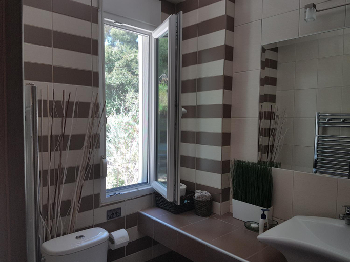Bathroom 4, Anna Maria Villas, Central Macedonia