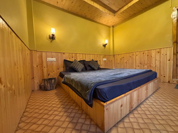 Bedroom 2, Jibhi Mountain Retreat, Kullu