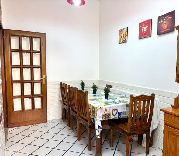 Others 5, Royal Termini Guest House, Rome