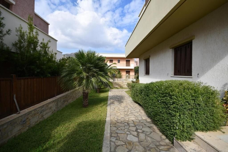 Property grounds, Pietra Sole Villa, Crete