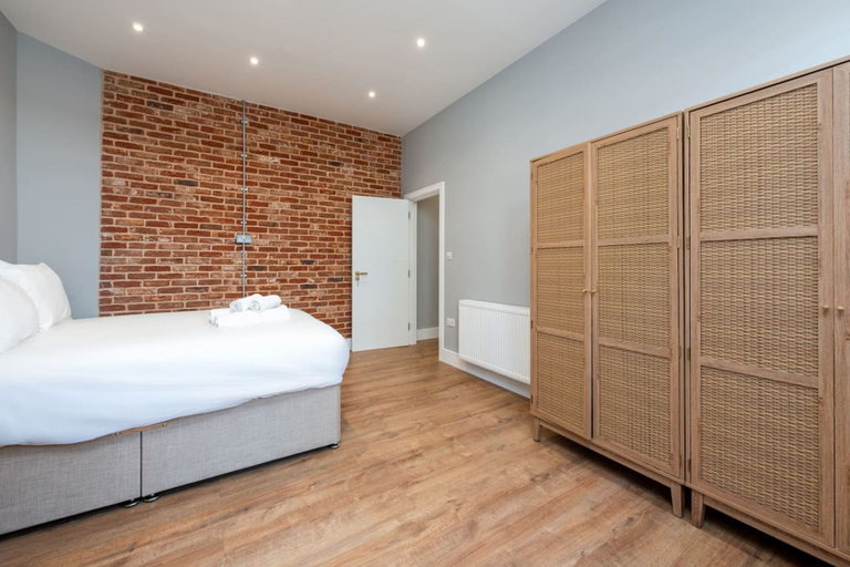 Room 2, Trendy Islington Flat Us74, London