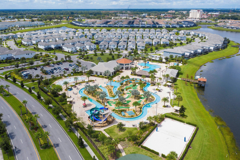 Water park 3, Gorgeous 5Bd w Pool & Lazy River @Storey Lake 4989, Osceola