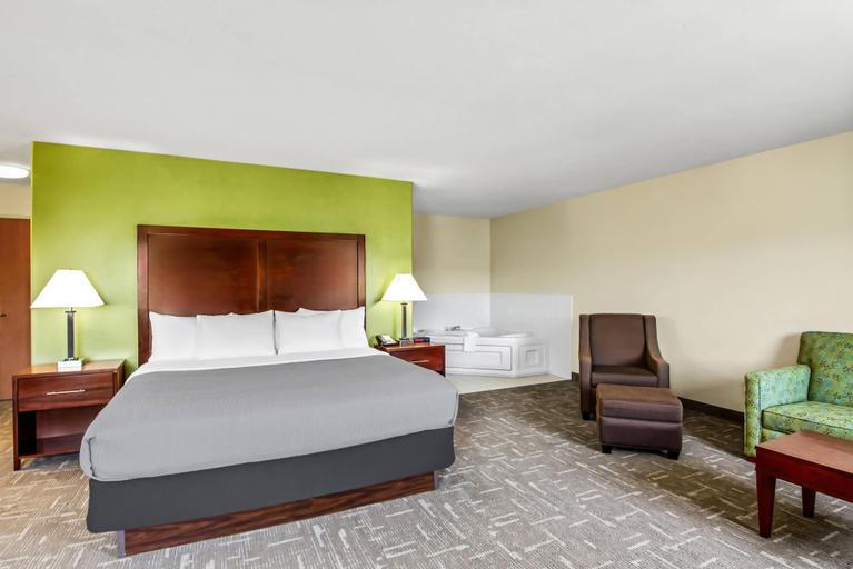 Bedroom 4, Quality Inn & Suites Vail Valley, Eagle