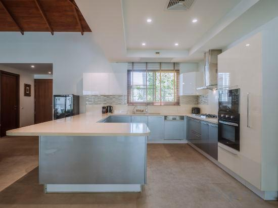 5, Luxury 4Br Villa 5 Private Pool & Jacuzzi, Phuket Island