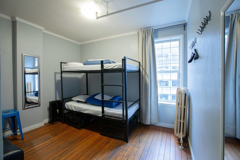 Room 5, Cambie Downtown Hostel, Greater Vancouver
