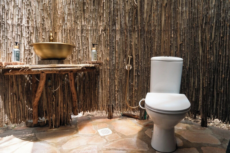 Bathroom, Bunduz Mara, Narok West