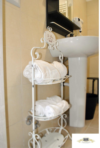 Bathroom 2, Villa Antinea, Avellino