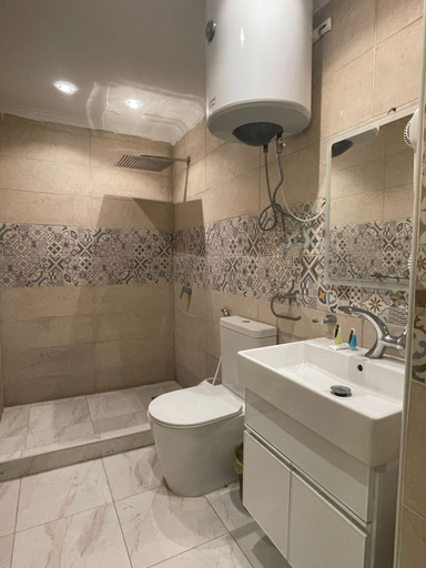Bathroom 5, Royal Season Hotel, Qasr an-Nil