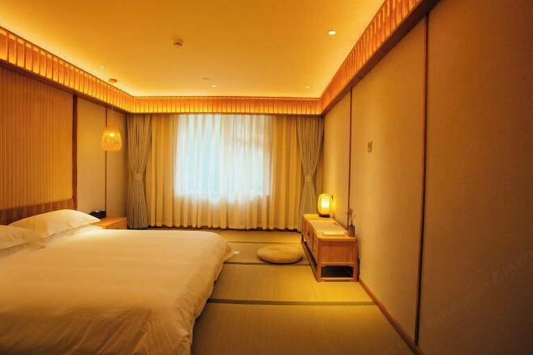 Bedroom 2, Qianfoshan Jiankang Hotel, Lishui