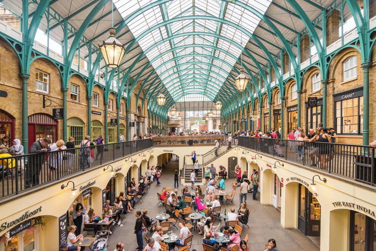 Banquet hall, The Acre Abode - Covent Garden - by Frankie, London