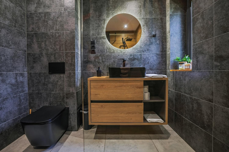 Bathroom 2, Holicowka, Bieszczady