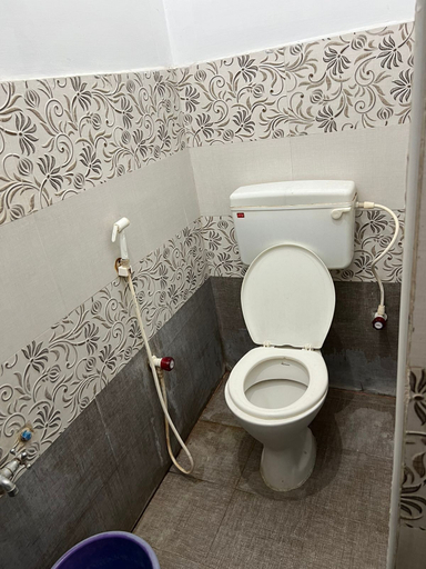 Bathroom 4, SK RESIDENCY NAGORE, Karaikal