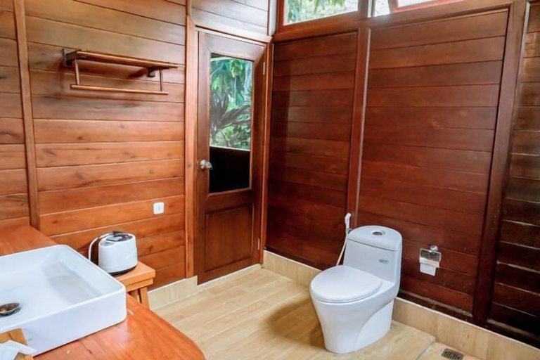 Bathroom 4, Leebong Island Resort, Belitung