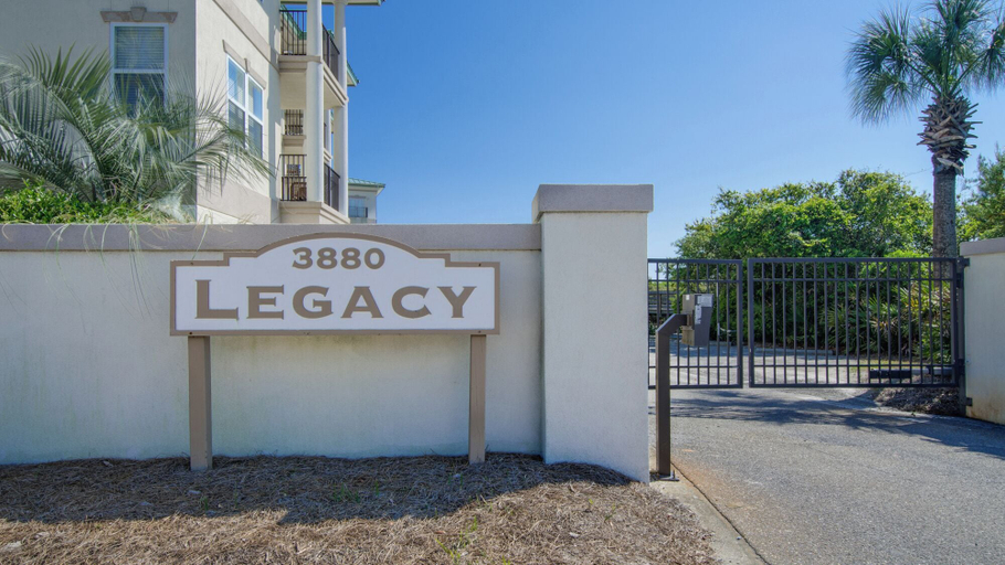 Exterior & Views 2, The Legacy Condominium, Walton