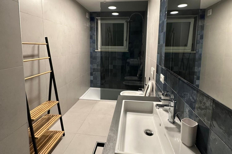 Bathroom 3, Appartamenti Villa al Fiume, Trento