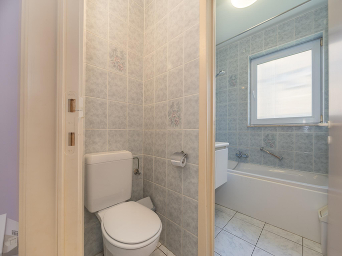 Bathroom 3, Apartment with two bedrooms and garage box, West-Vlaanderen