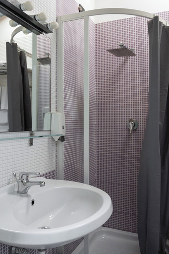Bathroom 5, Carafa Suite Plus II, Napoli