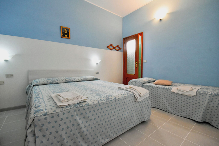 Room 5, Casa Ida, Foggia