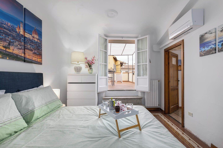 4, Pallottole Duomo Apartments, Florence
