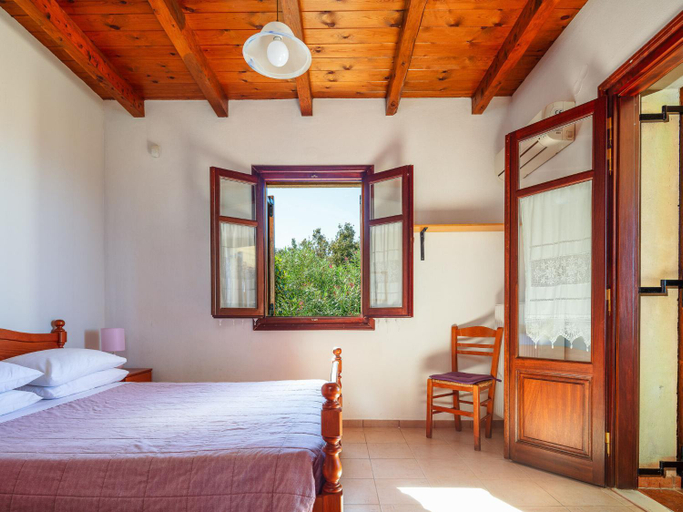 Bedroom 3, Villa in Prines with White Mountains View, Crete