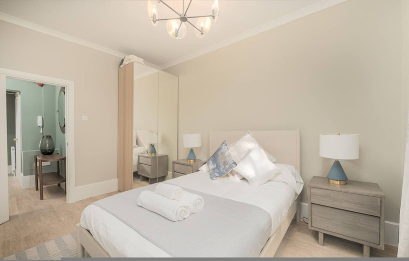 Room 3, Gorgeous Apartment by the Park PS6, London