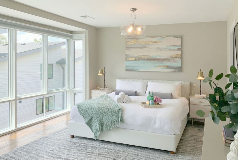 Bedroom 4, Downtown Luxury - 10 Beds Free Parking, Davidson