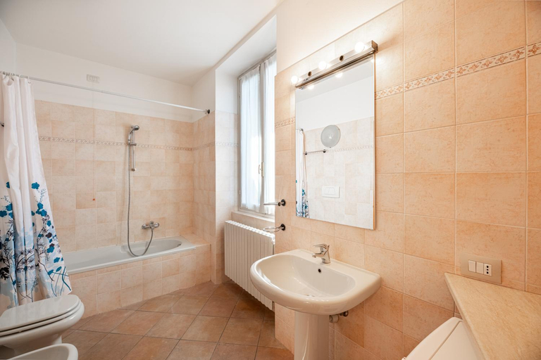 Bathroom 5, Varenna Lake View, Lecco