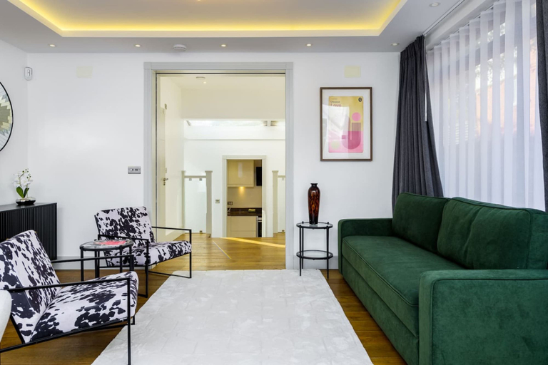 Room 4, Gorgeous Hampstead Home, London