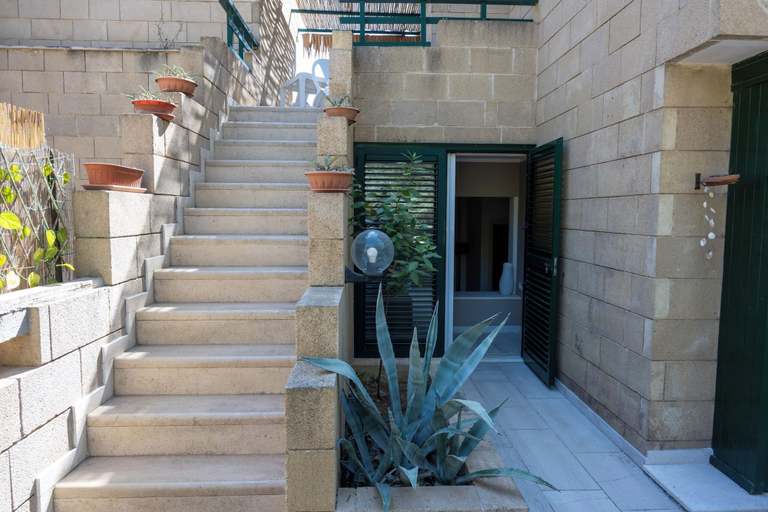 Property entrance 2, Casa Onda, Taranto