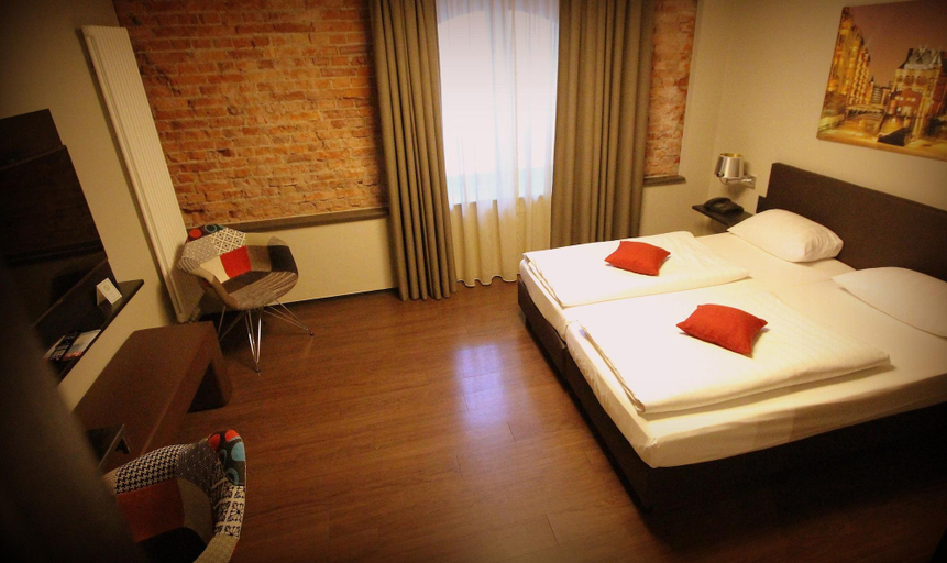 Bedroom 2, Volksschule, Hamburg